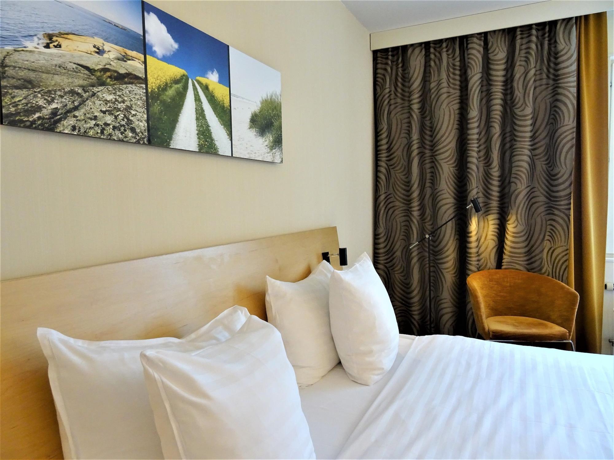 Ängelholm Hotell Erikslund מראה חיצוני תמונה