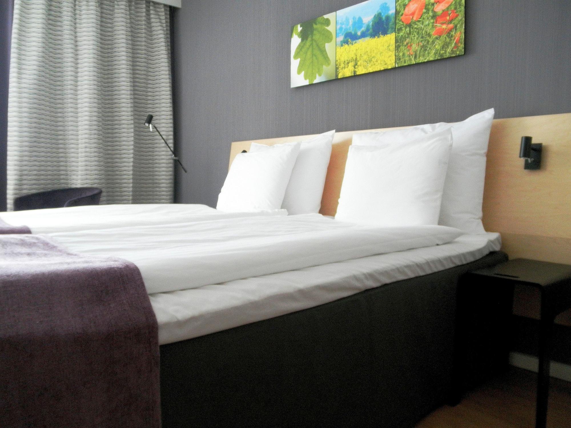 Ängelholm Hotell Erikslund מראה חיצוני תמונה